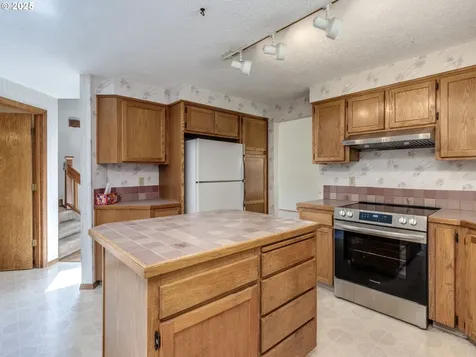 15107 SW 91st Avenue Portland OR 97224