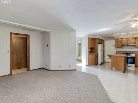 15107 SW 91st Avenue Portland OR 97224