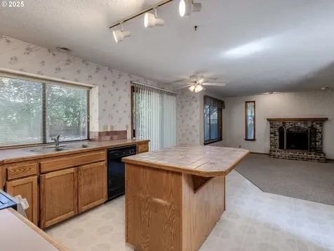 15107 SW 91st Avenue Portland OR 97224