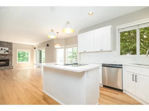 2011 NW New Hope Court Portland OR 97229