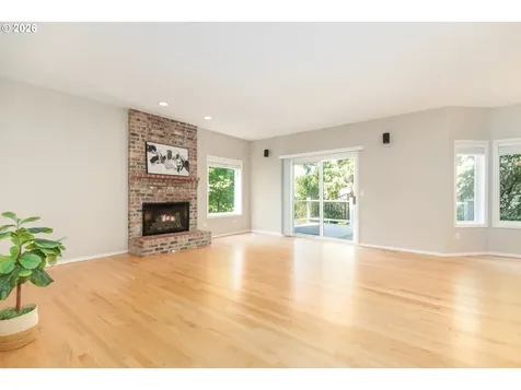 2011 NW New Hope Court Portland OR 97229