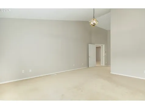 2011 NW New Hope Court Portland OR 97229