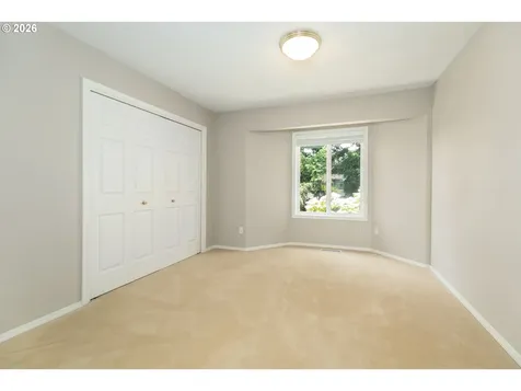 2011 NW New Hope Court Portland OR 97229