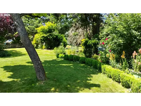 1829 SE Lewellyn Avenue Troutdale OR 97060