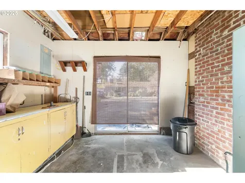 7565 SW Shirley Lane Portland OR 97223