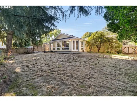 7565 SW Shirley Lane Portland OR 97223