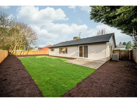 1819 NW 104th Street Vancouver WA 98685