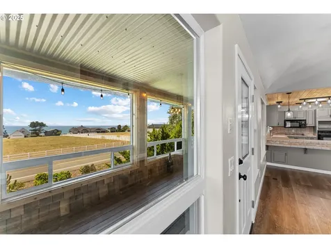 15263 Oceanview Drive Brookings OR 97415