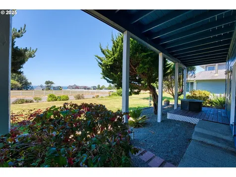 15263 Oceanview Drive Brookings OR 97415