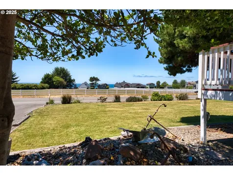 15263 Oceanview Drive Brookings OR 97415