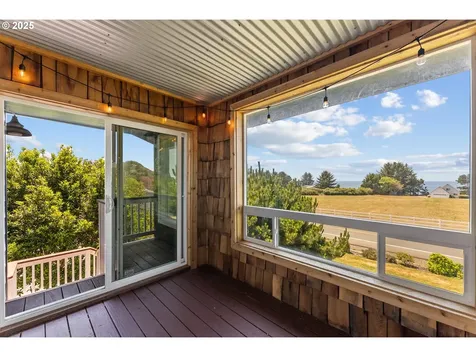 15263 Oceanview Drive Brookings OR 97415