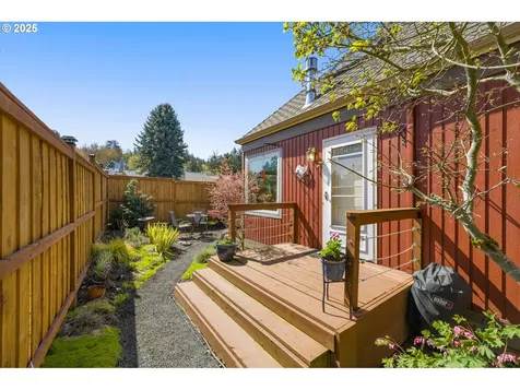 11645 SE Flavel Street Portland OR 97266