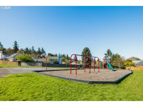 11645 SE Flavel Street Portland OR 97266