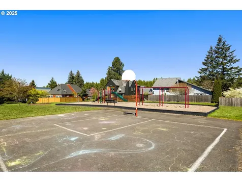 11645 SE Flavel Street Portland OR 97266
