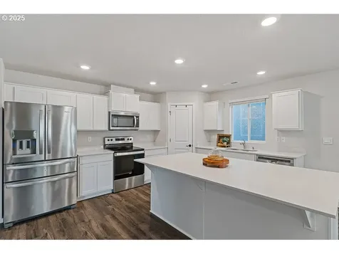 216 N 28th Place Ridgefield WA 98642