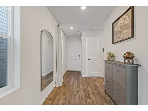 216 N 28th Place Ridgefield WA 98642