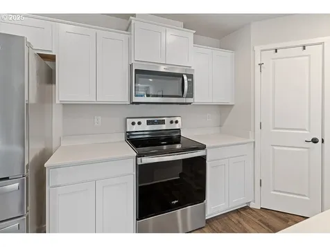 216 N 28th Place Ridgefield WA 98642