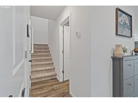 216 N 28th Place Ridgefield WA 98642