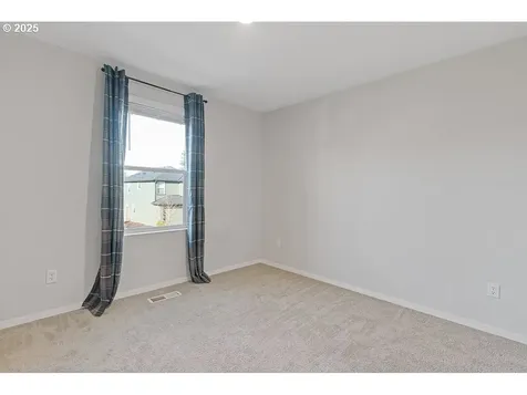 216 N 28th Place Ridgefield WA 98642