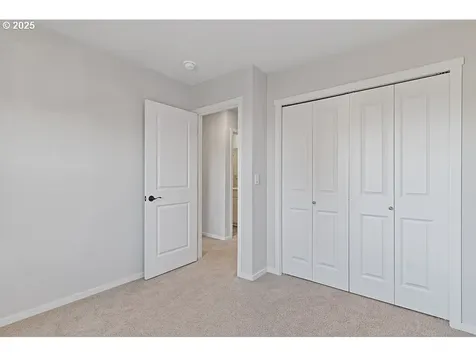 216 N 28th Place Ridgefield WA 98642