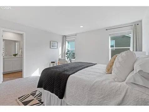 216 N 28th Place Ridgefield WA 98642