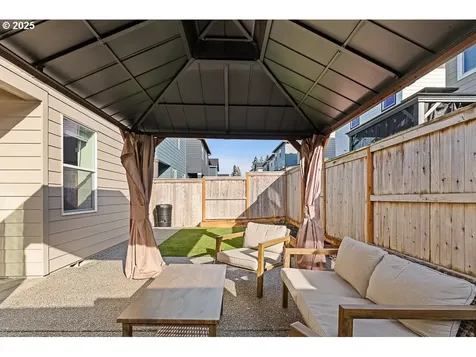 216 N 28th Place Ridgefield WA 98642