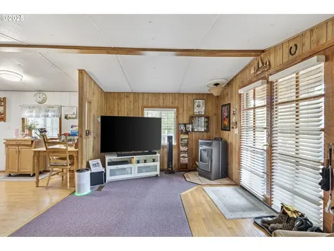 684 Bear Creek Road Cottage Grove OR 97424
