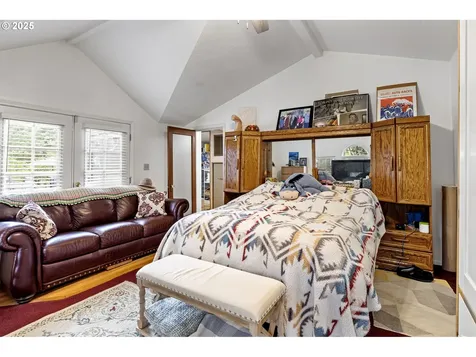 684 Bear Creek Road Cottage Grove OR 97424