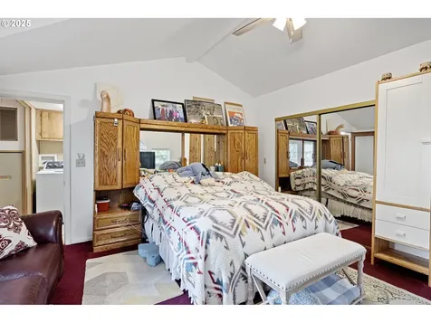 684 Bear Creek Road Cottage Grove OR 97424