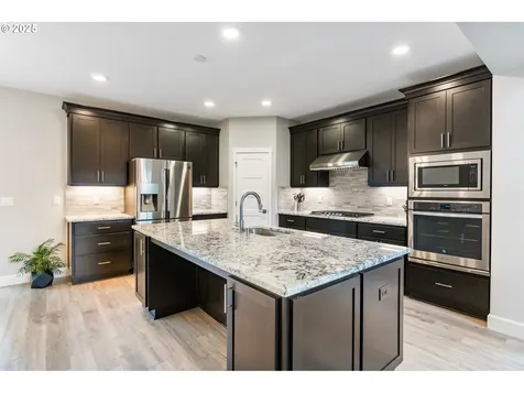 5801 NE 131st Street Vancouver WA 98686