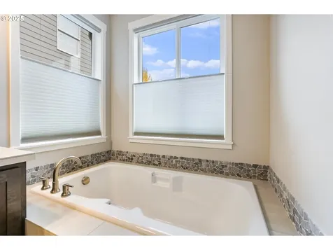 5801 NE 131st Street Vancouver WA 98686