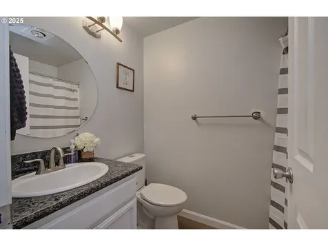16000 NE 76th Way Vancouver WA 98682