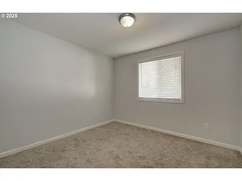 16000 NE 76th Way Vancouver WA 98682