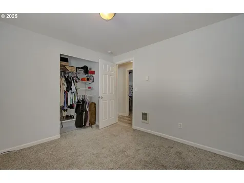 16000 NE 76th Way Vancouver WA 98682