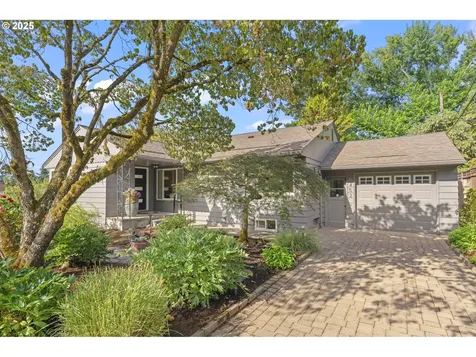 6452 SW Loop Drive Portland OR 97221