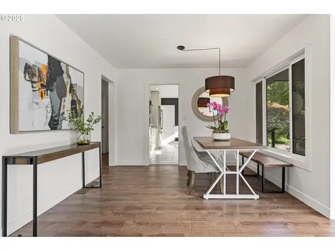 6452 SW Loop Drive Portland OR 97221