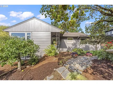 6452 SW Loop Drive Portland OR 97221