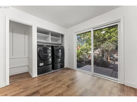 6452 SW Loop Drive Portland OR 97221