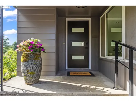 6452 SW Loop Drive Portland OR 97221