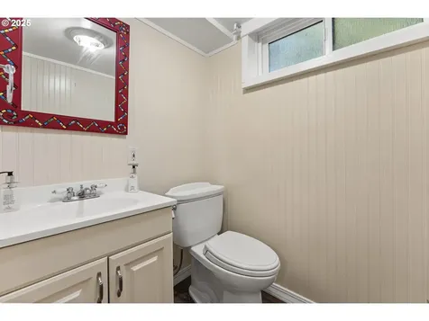6452 SW Loop Drive Portland OR 97221