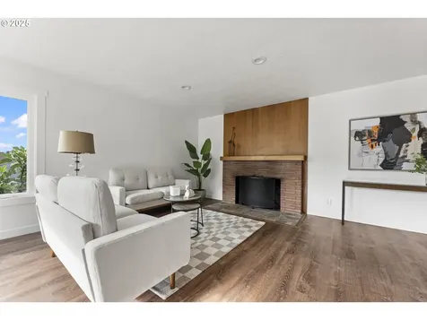 6452 SW Loop Drive Portland OR 97221