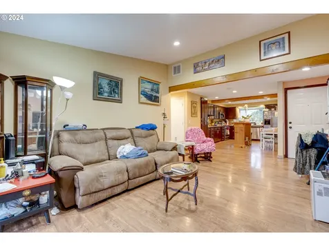11990 SW Corby Drive Portland OR 97225