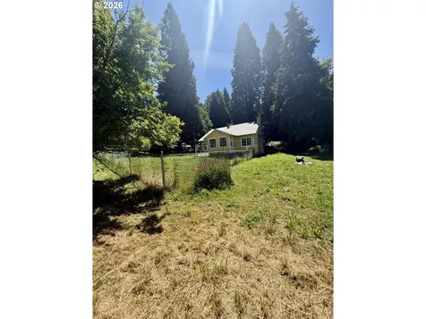 301 Humphrey Addition Road Glendale OR 97442