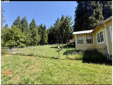301 Humphrey Addition Road Glendale OR 97442