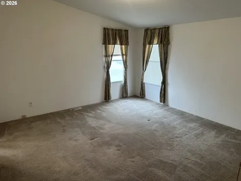 235 Twin Oaks Loop Winston OR 97496