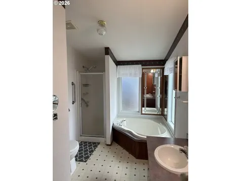 235 Twin Oaks Loop Winston OR 97496