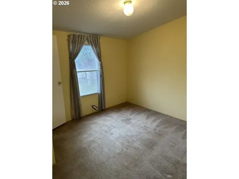 235 Twin Oaks Loop Winston OR 97496
