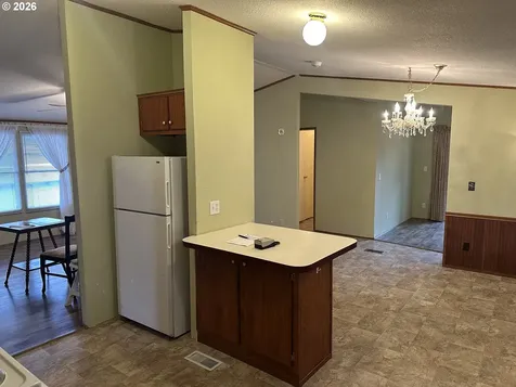 235 Twin Oaks Loop Winston OR 97496