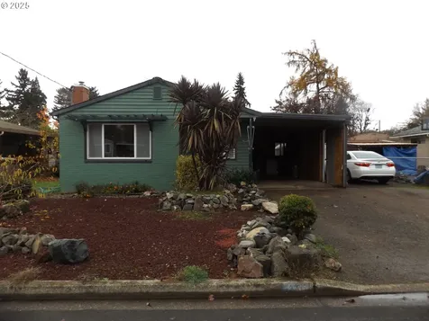 324 W Berdine Street Roseburg OR 97471