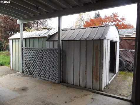 324 W Berdine Street Roseburg OR 97471